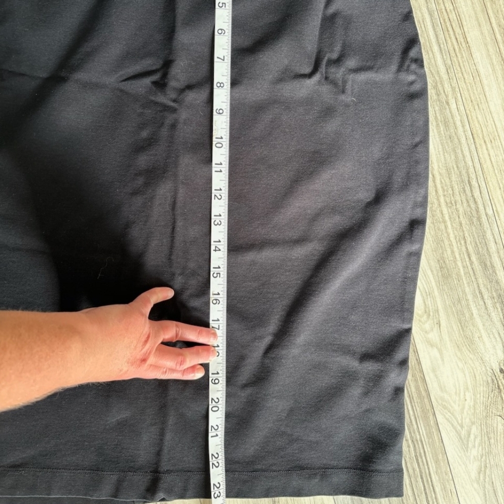 Liz Claiborne Classic Black Pencil Skirt - Picture 6 of 6